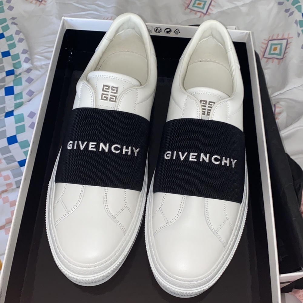 Authentic Givenchy Mens Sneakers size 44